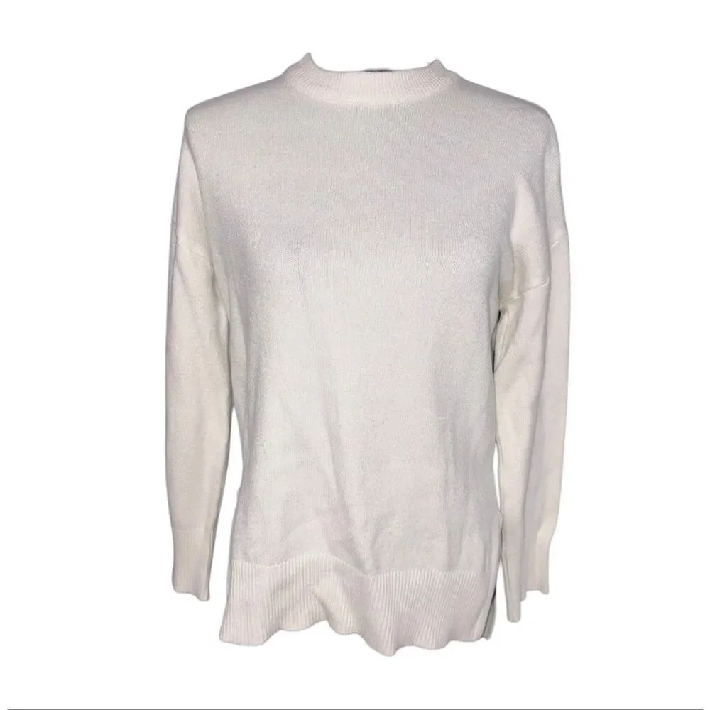 Tahari Crewneck Sweater